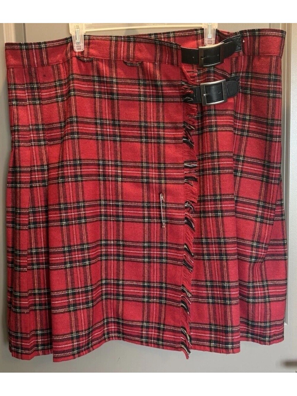Men’s Red Plaid Kilt, Size 40